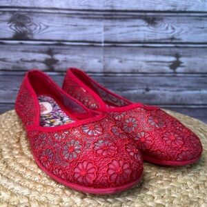 Bongo Women's Red Crochet Flower Cut Out Round Toe Flat Shoes Size 10 Vintage